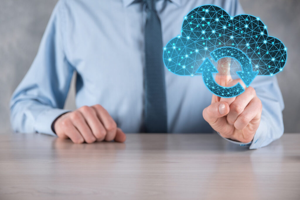 How Cloud Computing Can Help IT Staff Maximize Efficiency?